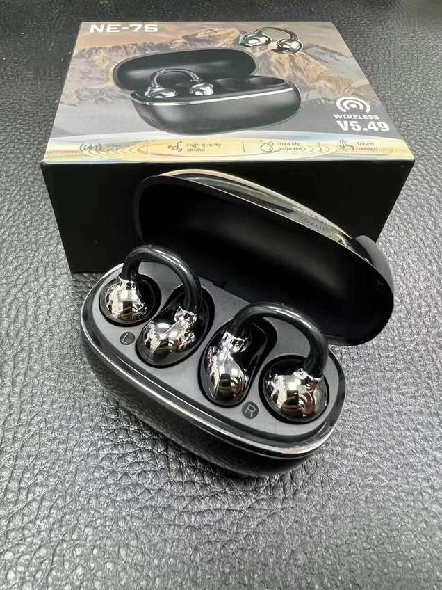 Wireless Clip Earbuds ,Open year Clip Design